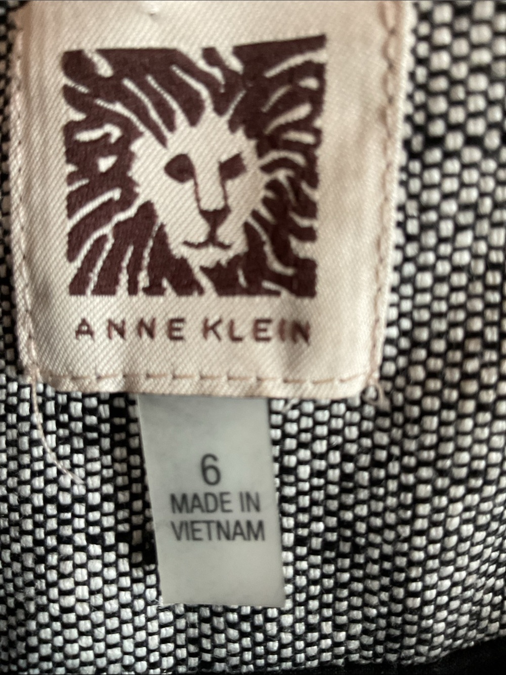 Anne Klein Linen Dress - Picture 6 of 8